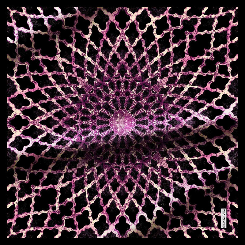 BAROQUE BLACK-PINK